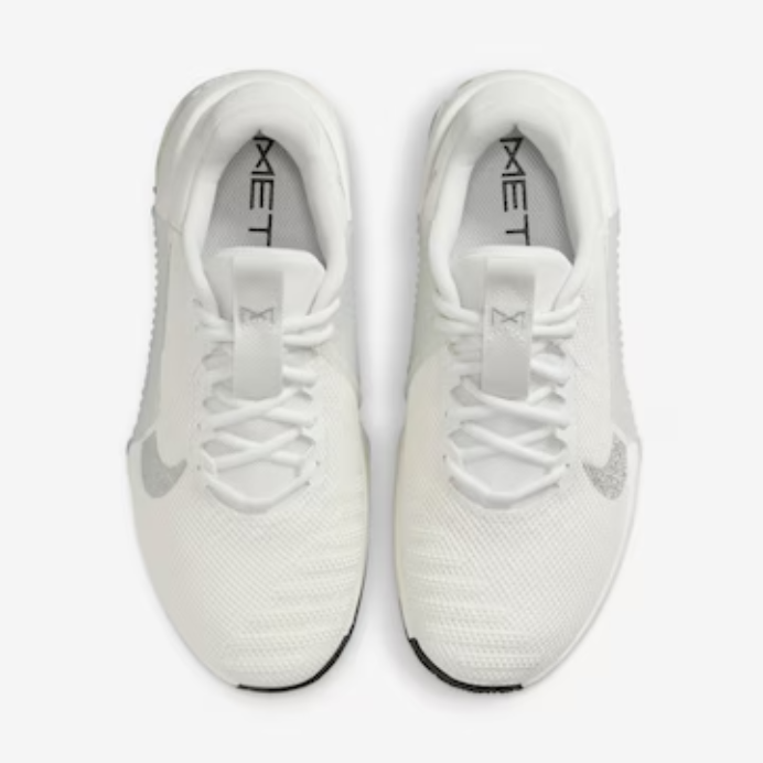 Tênis de Cross Nike Metcon 9  - Branco / Cinza - Feminino